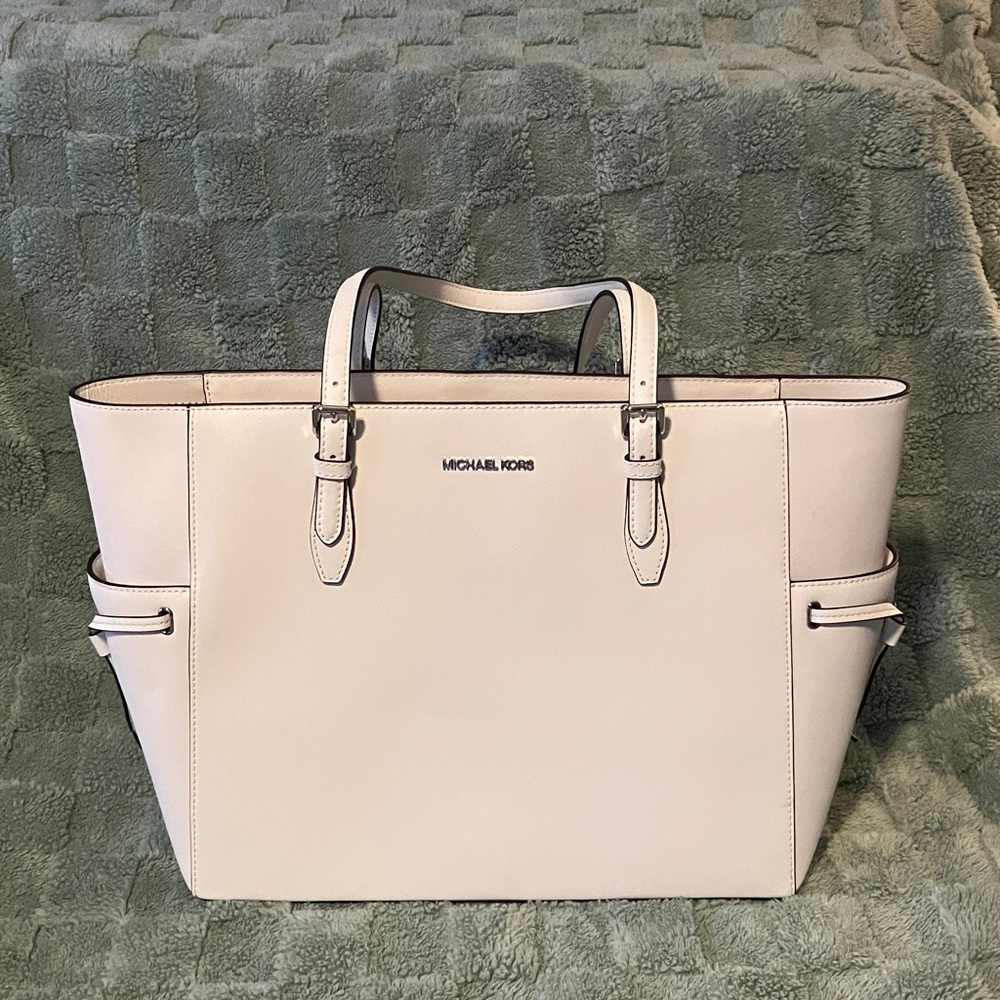 Michael Kors Gilly Tote
